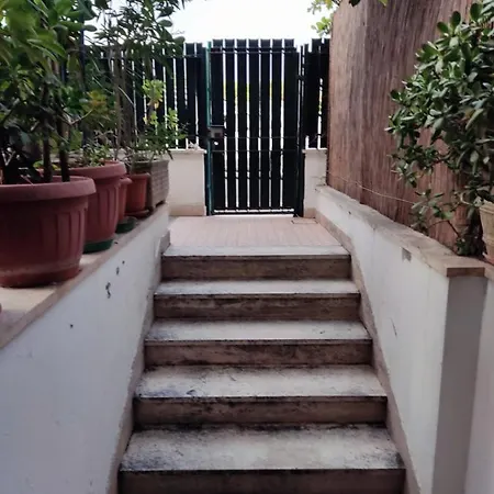Casa Solemare A Pochi Passi Dalla Spiaggia Di Terracina Exterior photo